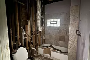 607 W 119th St, Chicago, IL 60628 - Photo 5