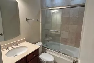 2053 W Summerdale Ave, Chicago, IL 60625 - Photo 13