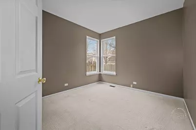 1635 Rosehall Lane, Elgin, IL 60123 - Photo 13