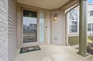 1635 Rosehall Ln, Elgin, IL 60123 - Photo 3