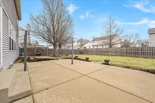 1635 Rosehall Ln, Elgin, IL 60123 - Photo 25