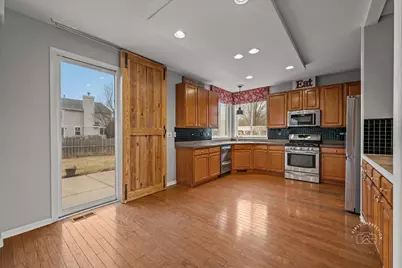 1635 Rosehall Lane, Elgin, IL 60123 - Photo 7