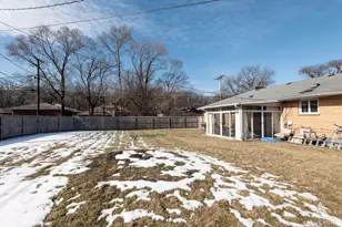 131 Detroit St, Calumet City, IL 60409 - Photo 31