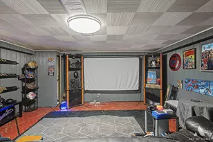 131 Detroit St, Calumet City, IL 60409 - Photo 27