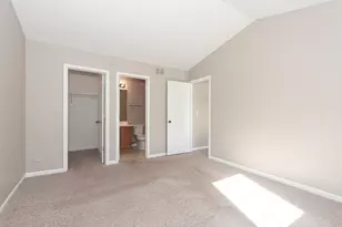 2465 Frost Dr, Aurora, IL 60503 - Photo 11