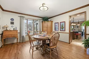 545 Blackhawk Dr, Batavia, IL 60510 - Photo 9