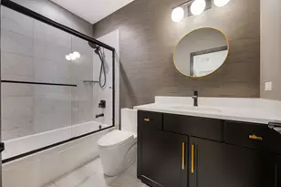 312 Woodmoor Dr, Lombard, IL 60148 - Photo 25