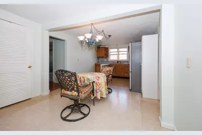 220 N Locust Street, Wapella, IL 61777 - Photo 11