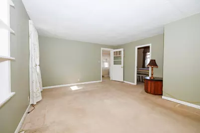 220 N Locust Street, Wapella, IL 61777 - Photo 5