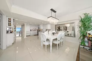 175 E Delaware Pl, Chicago, IL 60611 - Photo 9