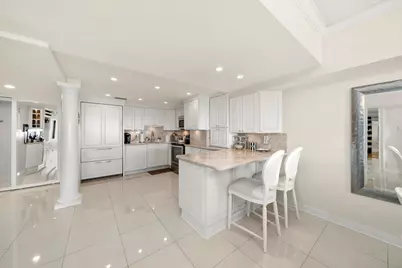 175 E Delaware Place #7107, Chicago, IL 60611 - Photo 3