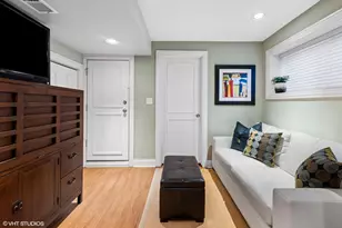 3034 N Greenview Ave, Chicago, IL 60657 - Photo 15