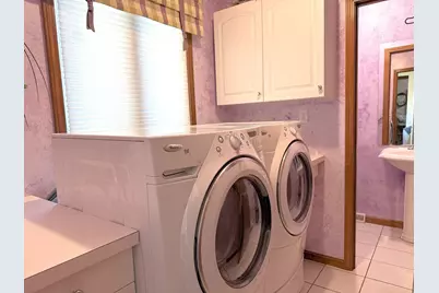 300 Fieldstone Lane, Dixon, IL 61021 - Photo 17