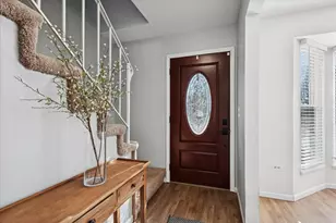 1137 Crimson Ct, Naperville, IL 60564 - Photo 3