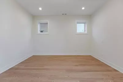 1304 W Winona Street #2, Chicago, IL 60640 - Photo 23