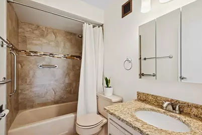 40 N Tower Road #8F, Oak Brook, IL 60523 - Photo 13