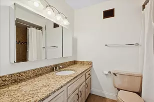40 N Tower Rd, Oak Brook, IL 60523 - Photo 11