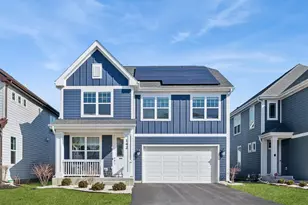 142 Roman Ln, Hawthorn Woods, IL 60047 - Photo 1