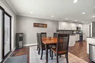 8237 Pecan Pl, Frankfort, IL 60423 - Photo 9