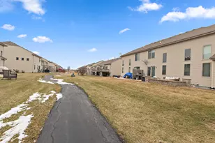 8237 Pecan Pl, Frankfort, IL 60423 - Photo 33