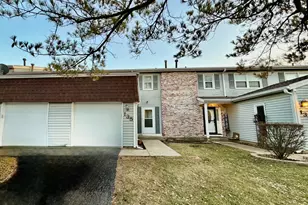 135 Julie Rd, Bolingbrook, IL 60440 - Photo 1