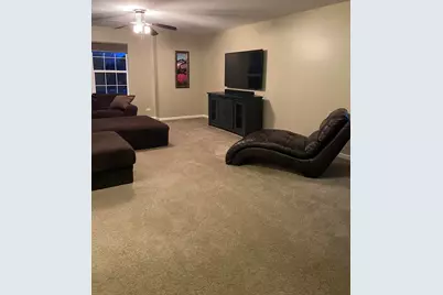 3032 Long Common Parkway, Elgin, IL 60124 - Photo 9