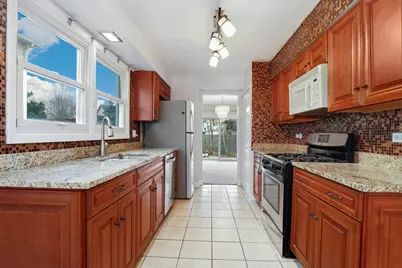 534 Grimes Avenue, Naperville, IL 60565 - Photo 7