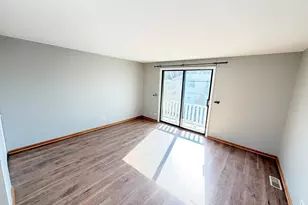 1306 Forestdale Ct, Schaumburg, IL 60193 - Photo 7