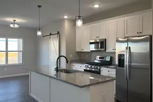 514 Anjali Court, Sycamore, IL 60178 - Photo 3