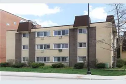 677 S River Road #2H, Des Plaines, IL 60016 - Photo 1