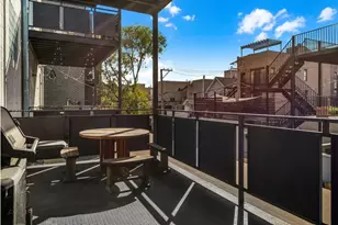 1555 N Wood St, Chicago, IL 60622 - Photo 9