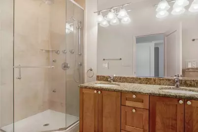 1555 N Wood Street #202, Chicago, IL 60622 - Photo 11