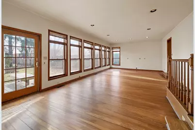 905 S Seminary Avenue, Park Ridge, IL 60068 - Photo 21