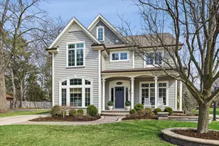 321 N Kenilworth Ave, Glen Ellyn, IL 60137 - Photo 3