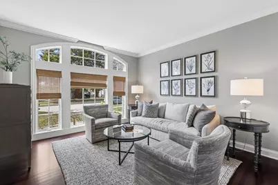 321 N Kenilworth Avenue, Glen Ellyn, IL 60137 - Photo 7