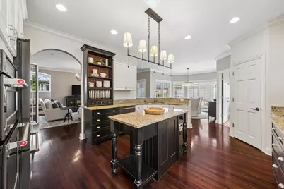 321 N Kenilworth Avenue, Glen Ellyn, IL 60137 - Photo 17