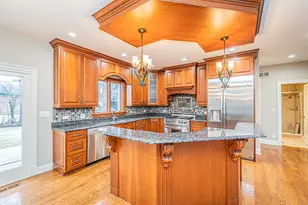 361 S Elm St, Itasca, IL 60143 - Photo 5