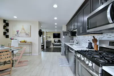 492 Bernice Court, Wheeling, IL 60090 - Photo 7