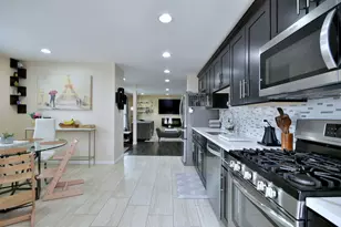 492 Bernice Ct, Wheeling, IL 60090 - Photo 7