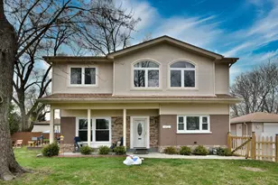 492 Bernice Ct, Wheeling, IL 60090 - Photo 1