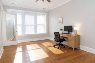 940 E 48th St, Chicago, IL 60615 - Photo 11