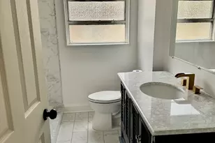 938 Hemlock St, Deerfield, IL 60015 - Photo 3