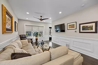 5711 N Karlov Avenue N, Chicago, IL 60646 - Photo 7