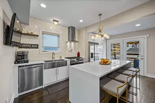 5711 N Karlov Ave, Chicago, IL 60646 - Photo 9