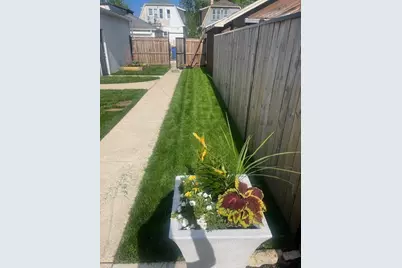 5711 N Karlov Avenue N, Chicago, IL 60646 - Photo 37