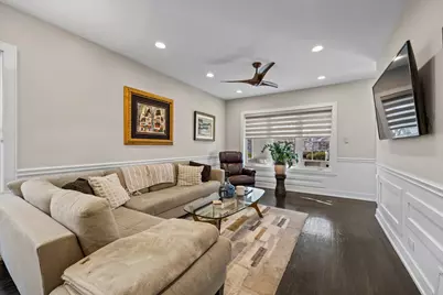 5711 N Karlov Avenue N, Chicago, IL 60646 - Photo 5