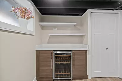 5711 N Karlov Avenue N, Chicago, IL 60646 - Photo 27