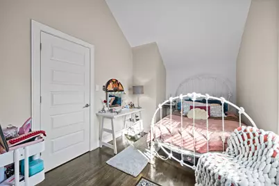 5711 N Karlov Avenue N, Chicago, IL 60646 - Photo 21