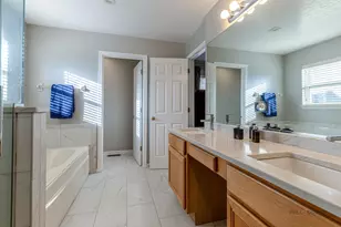 8065 Vail Ct, Long Grove, IL 60047 - Photo 25