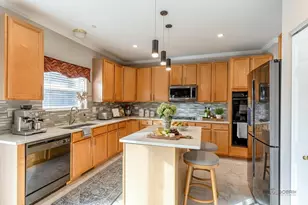 8065 Vail Ct, Long Grove, IL 60047 - Photo 11